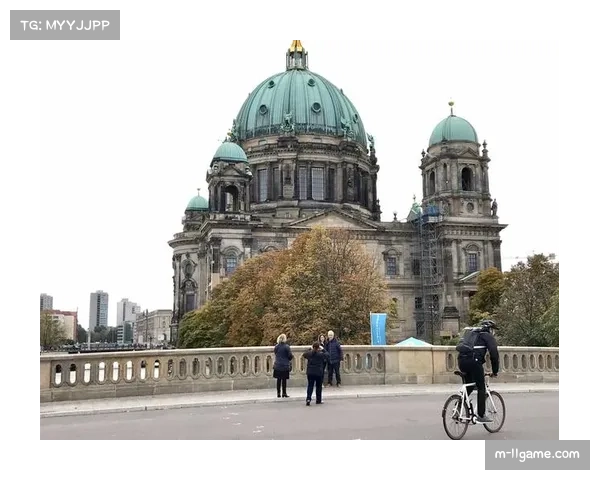 深度:勒沃库森新星阿德耶米的崛起之路——从柏林街头到德国队 深度:勒沃库森新星阿德耶米的崛起之路——从柏林街头到德国队